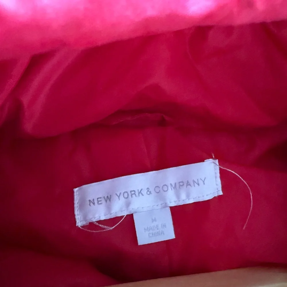 New York & Company Red Puffer Jacket - Picture 6 of 6